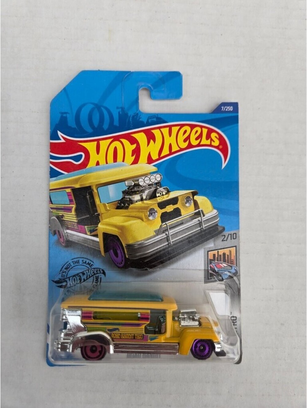 Hot Wheels Road Bandit Taxi Die-Cast Car